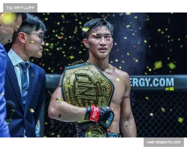 阿纳尼：从首战失利到泰拳冠军的蜕变之路